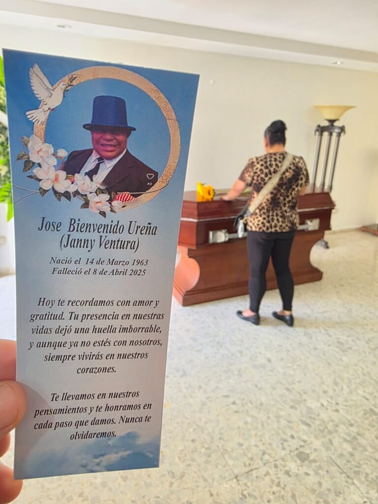 Sepultan a Jandy Ventura en medio de dolor y tristeza