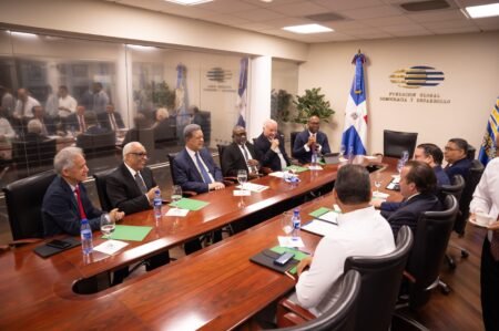 Gobierno y expresidente Leonel Fernández dialogan sobre la reacción del país frente al conflicto en Medio Oriente